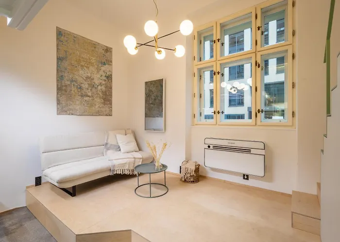 Rentero Designer Petite Stay, * Πράγα