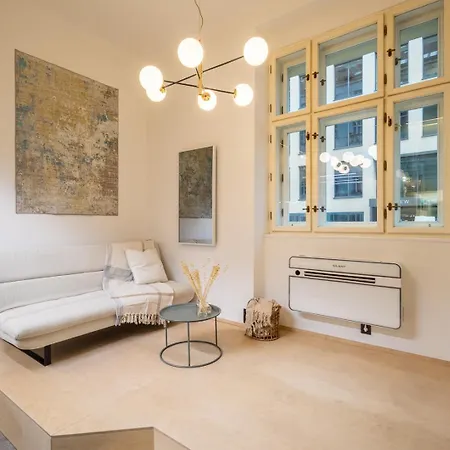Rentero Designer Petite Stay, * Prague