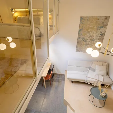 Apartment Rentero Designer Petite Stay,